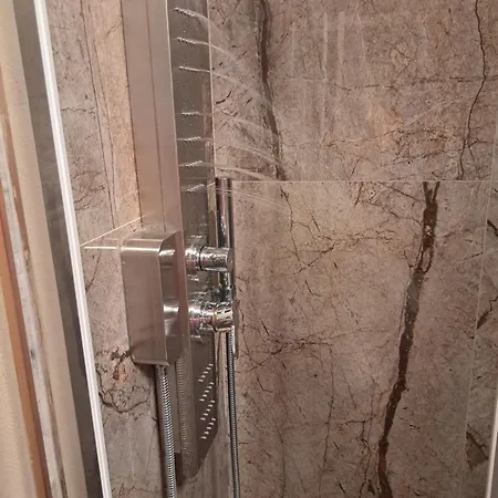 Centro Storico, Centralissimo Luxury Smeraldo Doccia Idromassaggio , Cesto Con Piccola Colazione *