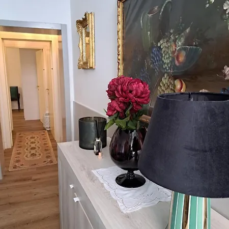 Centro Storico, Centralissimo Luxury Smeraldo Doccia Idromassaggio , Cesto Con Piccola Colazione * Rávena