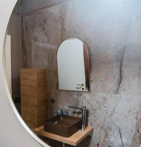 Centro Storico, Centralissimo Luxury Smeraldo Doccia Idromassaggio , Cesto Con Piccola Colazione Rávena