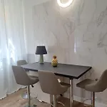 Centro Storico, Centralissimo Luxury Smeraldo Doccia Idromassaggio , Cesto Con Piccola Colazione * ラヴェンナ