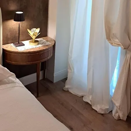 Centro Storico, Centralissimo Luxury Smeraldo Doccia Idromassaggio ,paniere Gratuito Con Piccola Colazione Apartment *