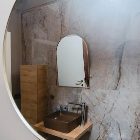 Centro Storico, Centralissimo Luxury Smeraldo Doccia Idromassaggio ,paniere Gratuito Con Piccola Colazione Ravenna