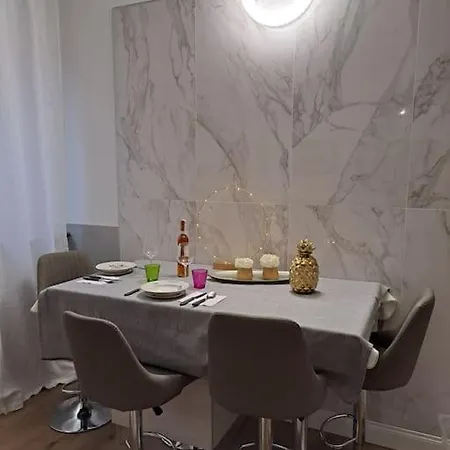 Centro Storico, Centralissimo Luxury Smeraldo Doccia Idromassaggio ,paniere Gratuito Con Piccola Colazione *