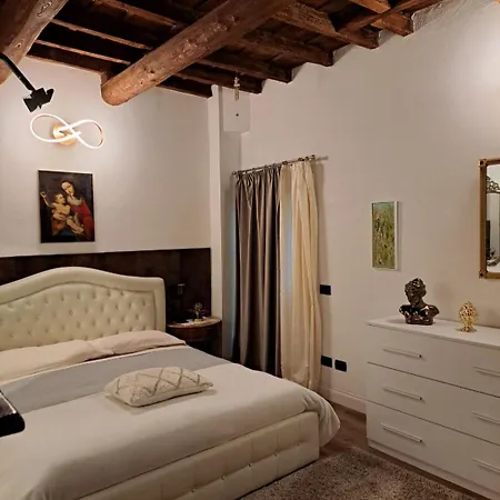 Centro Storico, Centralissimo Luxury Smeraldo Doccia Idromassaggio ,paniere Gratuito Con Piccola Colazione Appartamento *