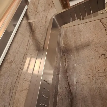 Apartmán Centro Storico, Centralissimo Luxury Smeraldo Doccia Idromassaggio , Cesto Con Piccola Colazione Ravenna